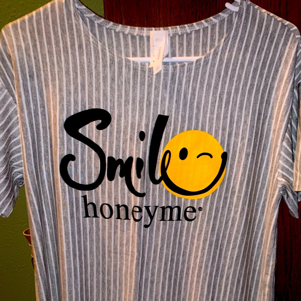 New Honeyme Shirt Sz S